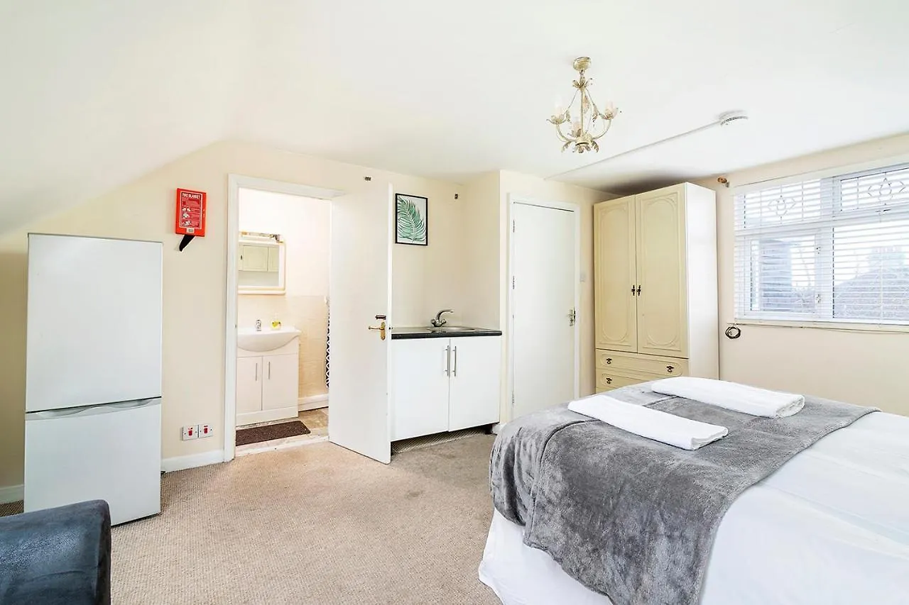 Longbridge House Villa Barking  Barking (Greater London)